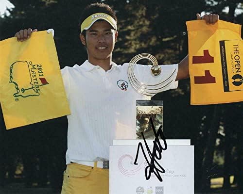Hideki Matsuyama Potpisan autogram 8x10 Fotografija - 2021 Masters Champions, Rijetka zastava - Fotografije s autogramima golfa