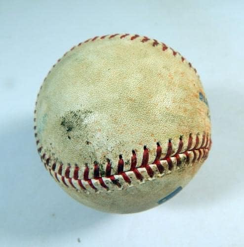 2020. Cleveland Indijanci Pit Pirates Game Upotrijebljeni bejzbol Jacob Stallings Single 4 - Igra korištena bejzbols