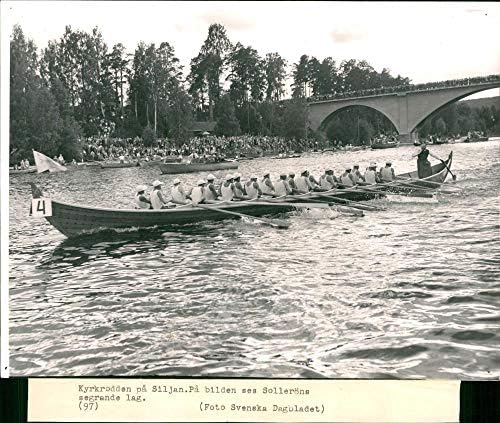 Vintage fotografija crkvenih bitaka u jezeru Silans